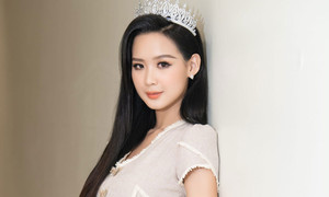 Hoa hậu Mai Phương khoe ảnh thời thơ ấu cực đáng yêu