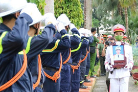 'Ngành Công an ai cũng thích, nhưng khoe tôi là lính cứu hoả chắc không nhiều'