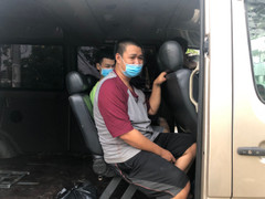 Cứu 40 người bơi qua sông trốn khỏi casino ở Campuchia, 6 người được khen thưởng