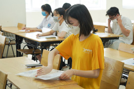 Top 10 ngành học điểm chuẩn tăng, giảm nhiều nhất năm 2022