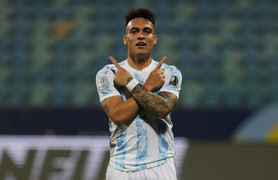 5 cầu thủ Argentina dự World Cup 2022 từng so tài với Quang Hải, Công Phượng