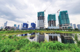 Mạnh tay giảm giá bất động sản, nhà đầu tư vẫn chật vật tìm khách mua