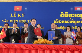 Chủ tịch Quốc hội Việt Nam và Campuchia hội đàm, ký kết thỏa thuận hợp tác