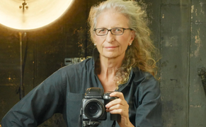 Tác giả 'bức ảnh thế kỷ' Messi chơi cờ cùng Ronaldo là ai?