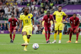 Trực tiếp bóng đá Qatar 0-2 Ecuador: Valencia lập cú đúp