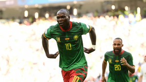 Ghi 2 bàn trong 2 phút, Cameroon hòa kịch tính Serbia