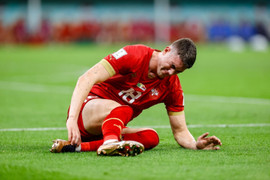 Ngôi sao Serbia vướng tin đồn cướp vợ đồng đội