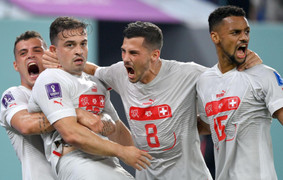 Trực tiếp bóng đá Serbia 2-3 Thuỵ Sỹ: Thế trận đảo chiều