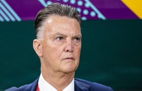HLV Van Gaal: Brazil ngoài phản công chẳng có gì