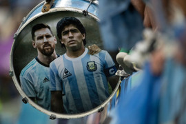 Zanetti: Messi ngang hàng với Maradona