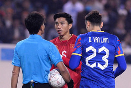 Văn Hậu quen thói xấu, CĐV Việt Nam lại thót tim