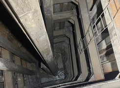 Bé trai lọt xuống trụ bê tông sâu 35m ở Đồng Tháp: Đang tiếp cận trụ thứ 3