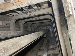 Bé trai lọt xuống trụ bê tông sâu 35m ở Đồng Tháp: Đang tiếp cận trụ thứ 3