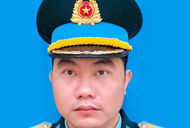 Truy tặng Huân chương Bảo vệ Tổ quốc cho Thiếu tá phi công Trần Ngọc Duy