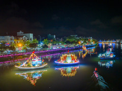 Sương mù giăng lối, người dân phố biển Quy Nhơn ngỡ đang ‘lạc bước’ Đà Lạt