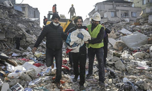 Tổng thống Thổ Nhĩ Kỳ xin lỗi người dân vì cứu hộ chậm trễ