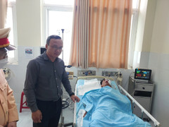 Tai nạn thảm khốc 8 người chết: Quê nghèo bàng hoàng nhận hung tin