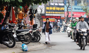 Hà Nội giành lại vỉa hè cho người đi bộ: Làm sao để không 'đánh trống bỏ dùi'?