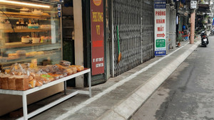 Cảnh kinh doanh hiếm có giữa 'chiến dịch' dẹp loạn vỉa hè ở Hà Nội