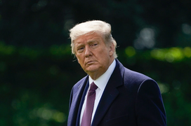 Hình ảnh ông Trump ra hầu toà