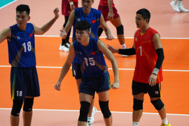 Đội tuyển bóng chuyền Việt Nam thua ngược Thái Lan