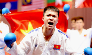 Vỡ òa cảm xúc xem võ sĩ Việt Nam giật HCV ngoạn mục trong 7 giây