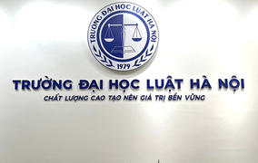 Điểm chuẩn Đại học Luật Hà Nội 2023 giảm 2 điểm