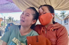 Bé 4 tuổi vặn tay ga xe máy khiến 3 người tử vong: Nỗi đau xé lòng người ở lại