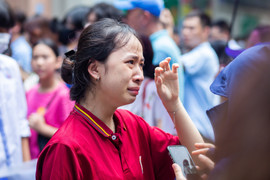 Lọt đề Văn, Toán tốt nghiệp: Đình chỉ 2 thí sinh, 6 cán bộ dừng nhiệm vụ coi thi