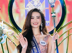 Hoa hậu Ý Nhi tinh khôi, quyến rũ với đầm trắng