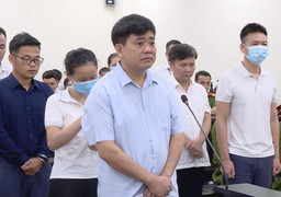 Vụ 'thổi giá' cây xanh: Cựu Chủ tịch Hà Nội Nguyễn Đức Chung lĩnh 18 tháng tù