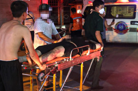 Cháy chung cư mini ở Hà Nội: 'Con em 20 tuổi, cao to đẹp trai, nó chết ngạt rồi'