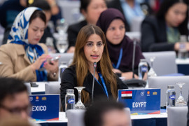 Đoàn đại biểu dự Hội nghị Nghị sĩ trẻ toàn cầu lần thứ 9 thăm Vịnh Hạ Long