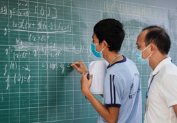 Giáo viên tìm cách lách luật dạy thêm, thu nhập gấp 5 lần lương chính