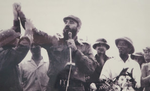 Chủ tịch Quốc hội nhận Huân chương cao quý của Đảng, Nhà nước Cuba