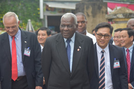 Chủ tịch Quốc hội nhận Huân chương cao quý của Đảng, Nhà nước Cuba