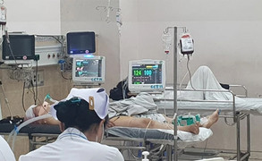 Xe khách tông ô tô 16 chỗ ở Đồng Nai: Thêm một nạn nhân tử vong