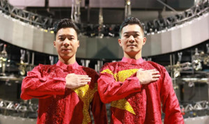 Chồng đầu lái xe trong clip quảng cáo, Quốc Cơ - Quốc Nghiệp xin lỗi khán giả