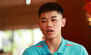 Tuyển Việt Nam vắng Quang Hải, HLV Troussier cần Văn Quyết