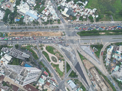 Bí thư Nguyễn Văn Nên: Không thể chấp nhận dự án chờ 5-6 tháng mới có kết quả