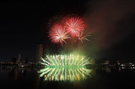 Những phiên chợ cầu may độc đáo dịp đầu năm