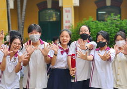 Những phiên chợ cầu may độc đáo dịp đầu năm