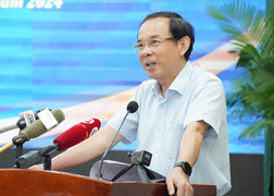 Bí thư Nguyễn Văn Nên: Không thể chấp nhận dự án chờ 5-6 tháng mới có kết quả