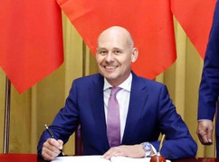 Đầu năm gia tăng nắng nóng, cuối năm mưa bão dồn dập