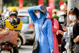 Tuần tới nhiệt độ Hà Nội cao bất thường, nóng như đầu hè