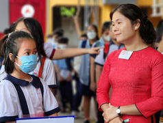 Bộ GD&ĐT: Các lớp THCS trong trường chuyên phải ngừng tuyển sinh