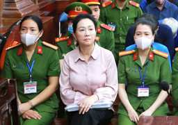 Trương Mỹ Lan: Thế chấp khách sạn vay 15.000 tỷ, muốn chuyển 1.000 tỷ sang SCB