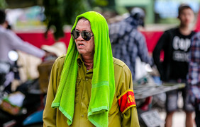 Chưa vào hè, miền Bắc đã nắng nóng trên 42 độ C