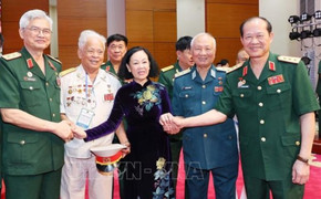 Lãnh đạo Đảng, Nhà nước gặp mặt đại diện chiến sĩ Điện Biên, dân công hỏa tuyến