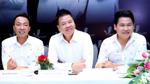 Ba ‘ông hoàng nhạc đỏ’ biểu diễn ở chương trình mừng chiến thắng Điện Biên Phủ